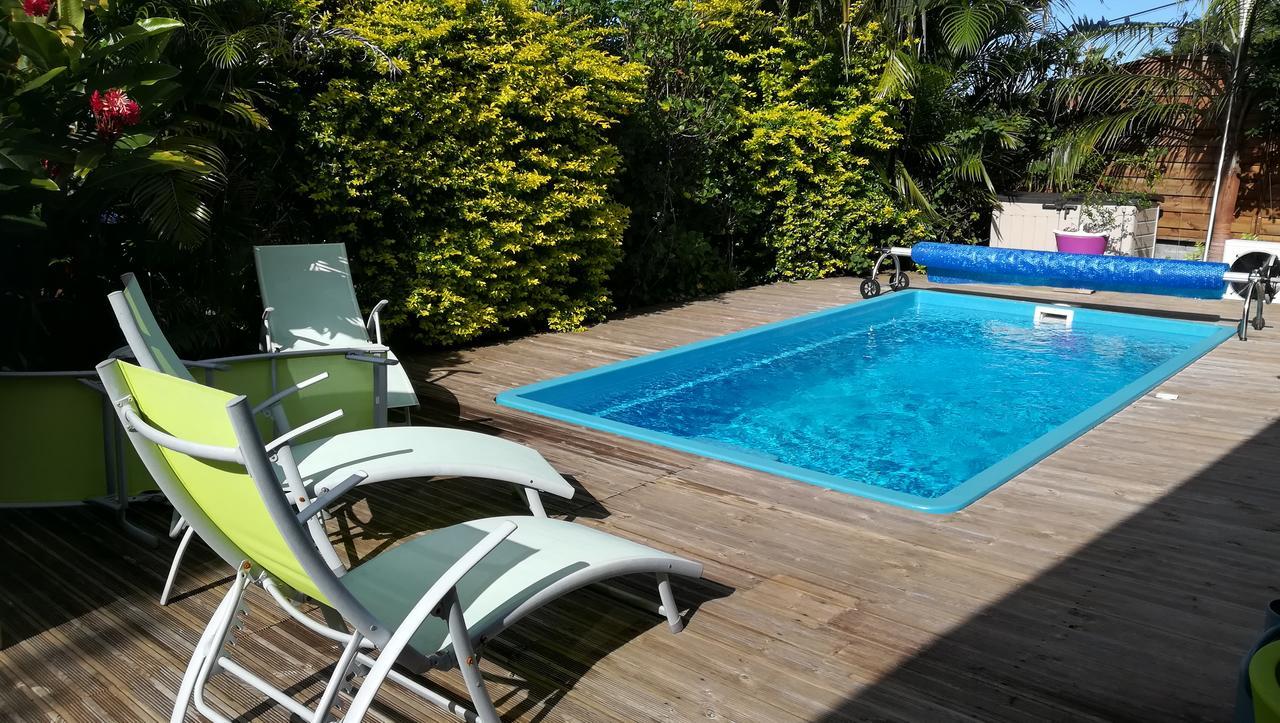 P'Ti Case D'Elena Bed and Breakfast Saint-Joseph Exteriör bild
